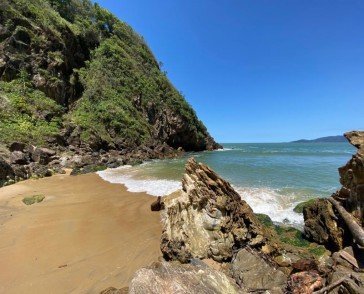 Trilha da Praia da Solidão até o Farol da Ponta das Cabeçudas em Itajaí -  SC #trilhas #itajai 